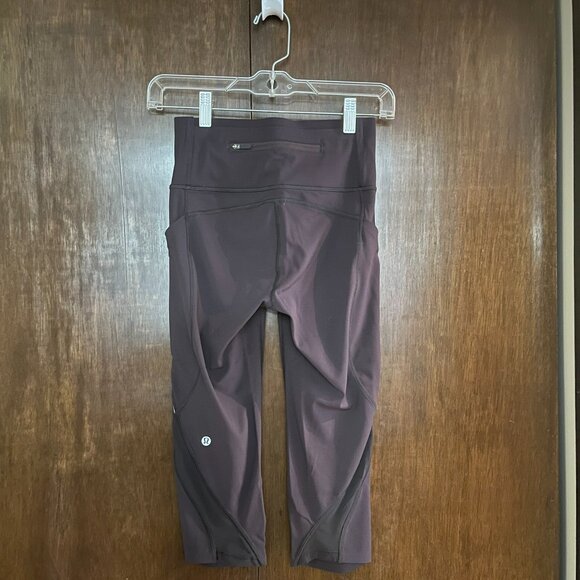 Lululemon Carpi Size 4 - Picture 2 of 4